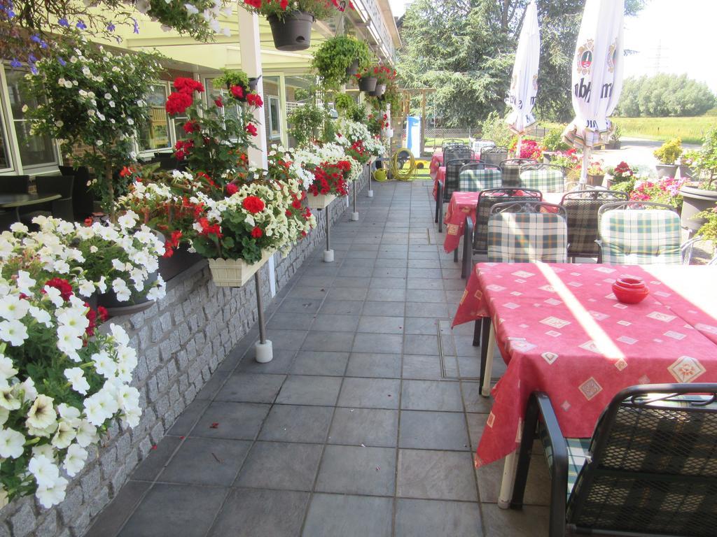 Hotel Restaurant Jonkhans Рийс Екстериор снимка