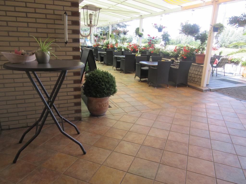 Hotel Restaurant Jonkhans Рийс Екстериор снимка