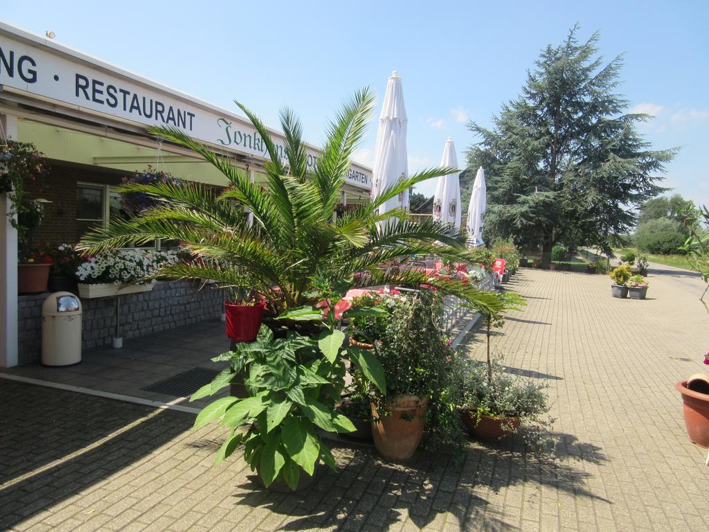 Hotel Restaurant Jonkhans Рийс Екстериор снимка