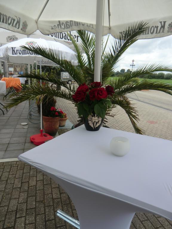 Hotel Restaurant Jonkhans Рийс Екстериор снимка