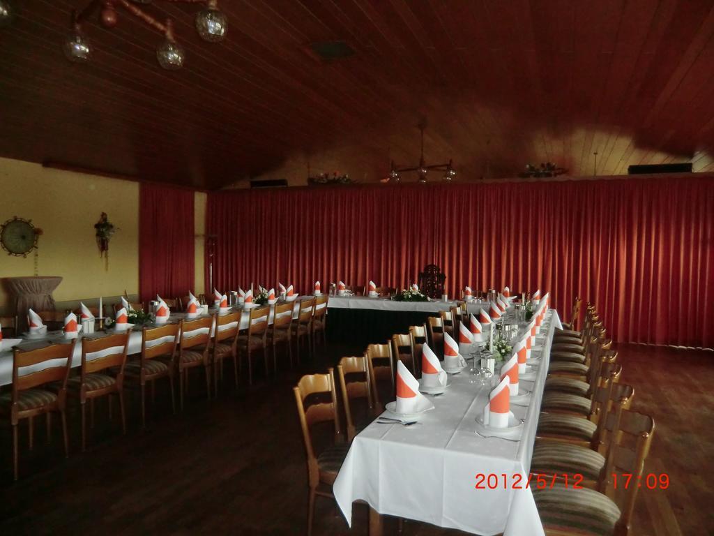 Hotel Restaurant Jonkhans Рийс Екстериор снимка