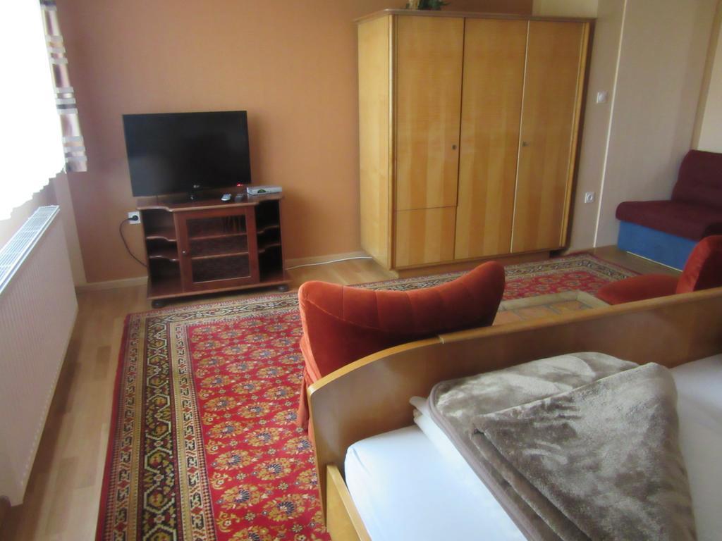 Hotel Restaurant Jonkhans Рийс Екстериор снимка