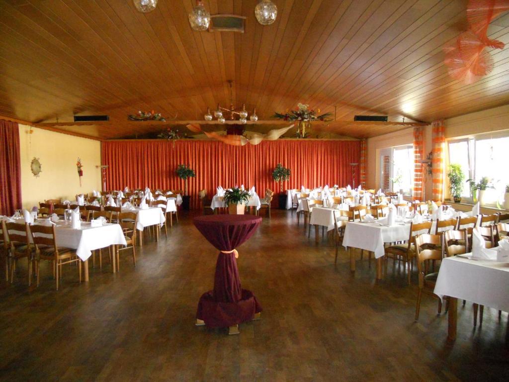 Hotel Restaurant Jonkhans Рийс Екстериор снимка
